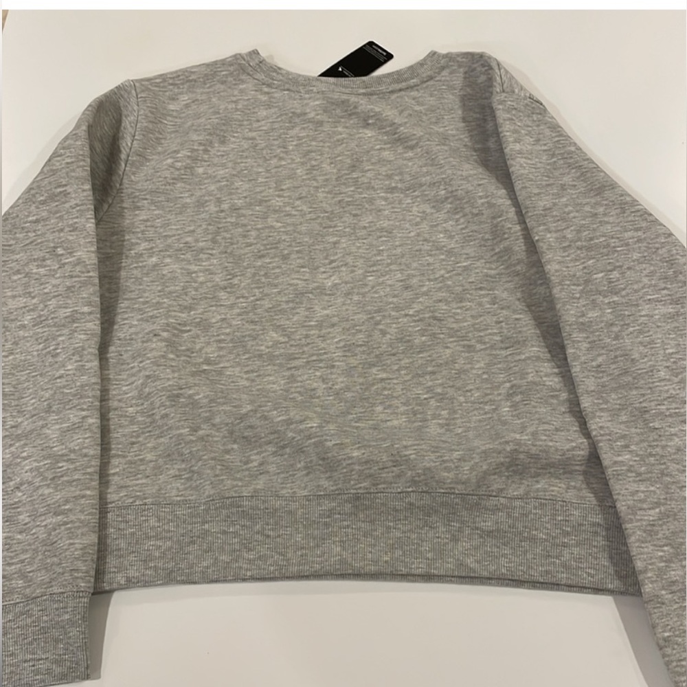 NWT Barbie Gray "Mountain Time" Graphic Ski Sweatshirt in size M - Picture 5 of 5